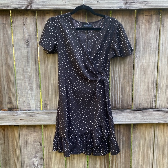 Dresses & Skirts - Polka dot wrap dress